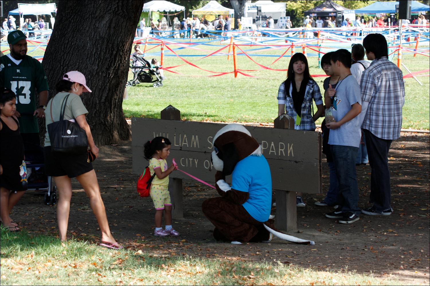 2009_bark_in_the_park_003.jpg