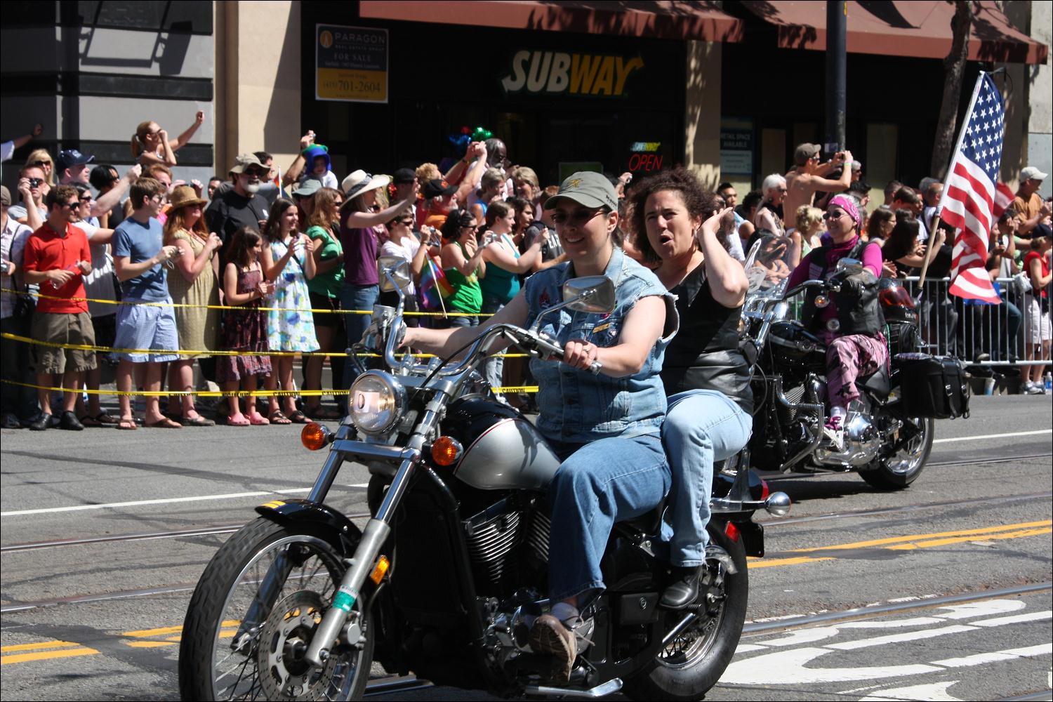 2009_sf_pride_001.jpg