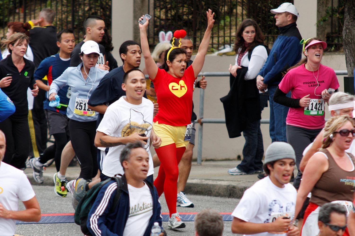 2010_san_francisco_bay_to_breakers_008.jpg