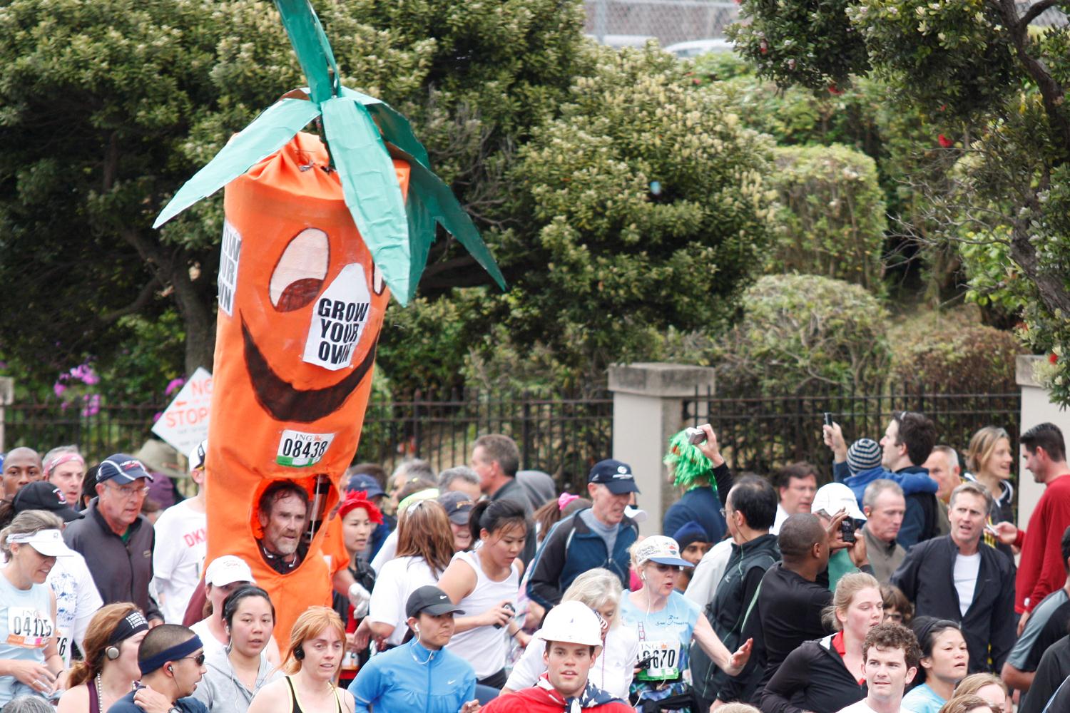 2010_san_francisco_bay_to_breakers_017.jpg