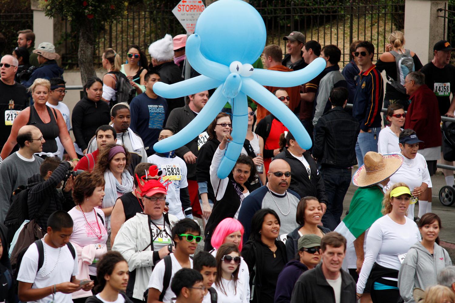 2010_san_francisco_bay_to_breakers_043.jpg