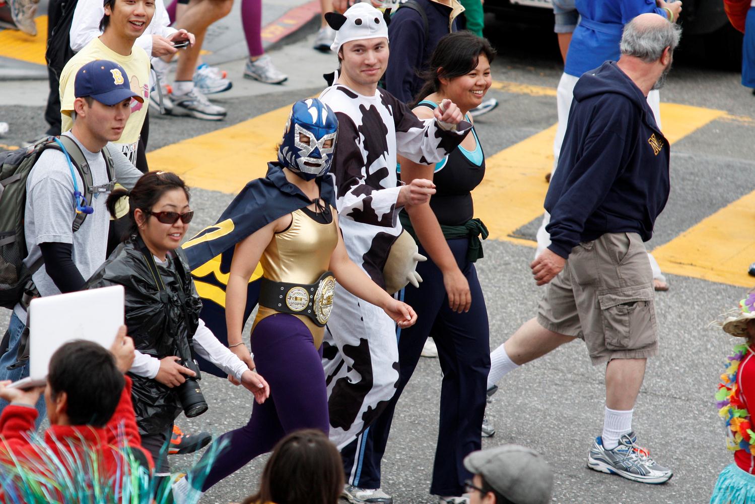 2010_san_francisco_bay_to_breakers_049.jpg