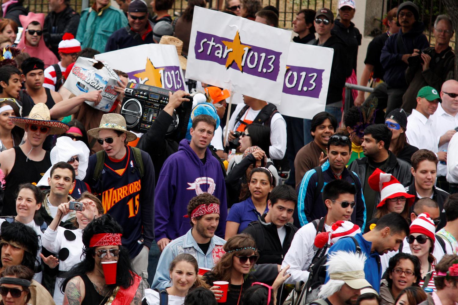 2010_san_francisco_bay_to_breakers_093.jpg