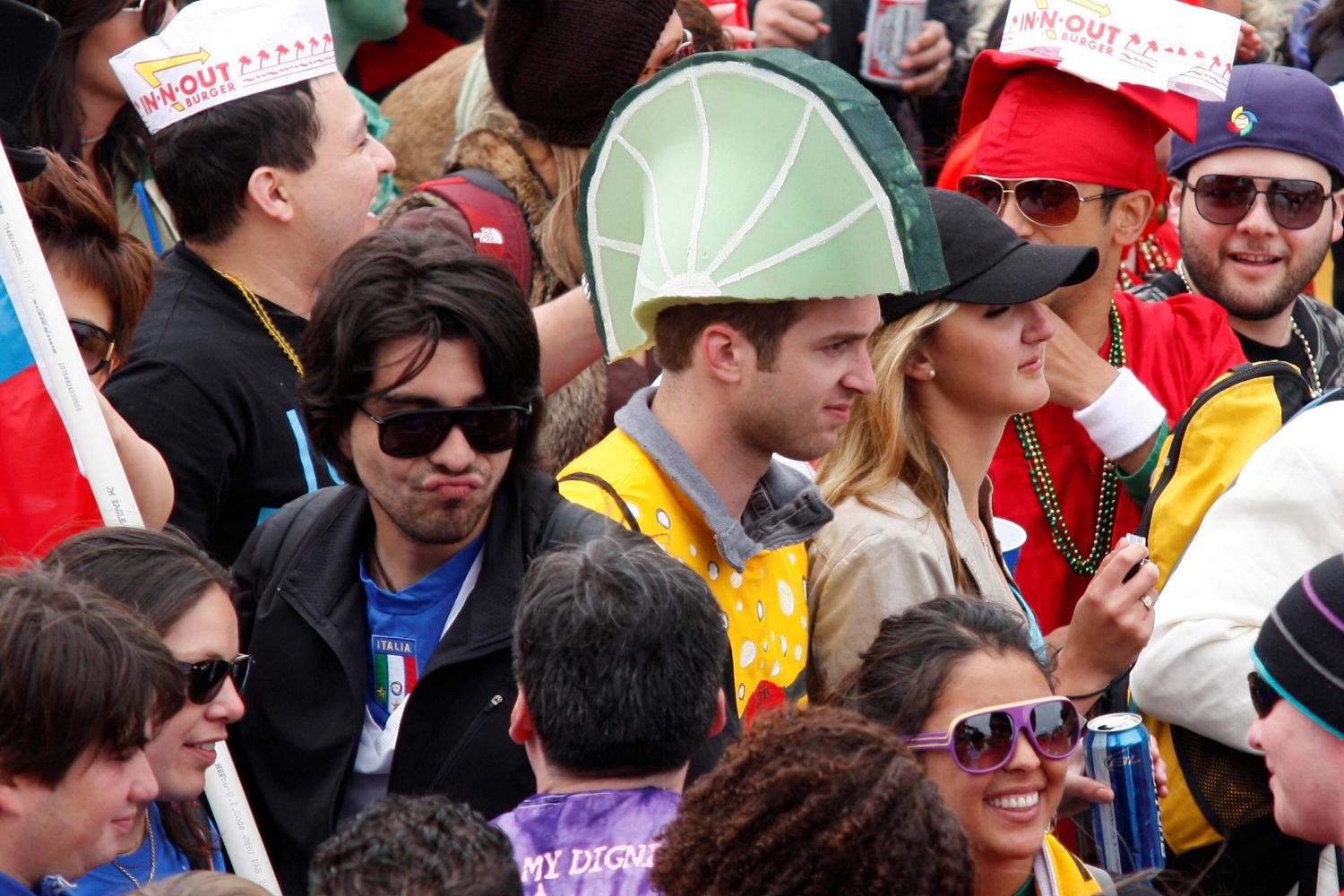 2010_san_francisco_bay_to_breakers_129.jpg