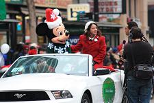 2010_comcast_holiday_parade_019