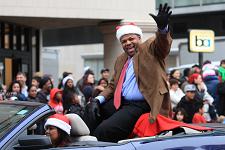 2010_comcast_holiday_parade_039