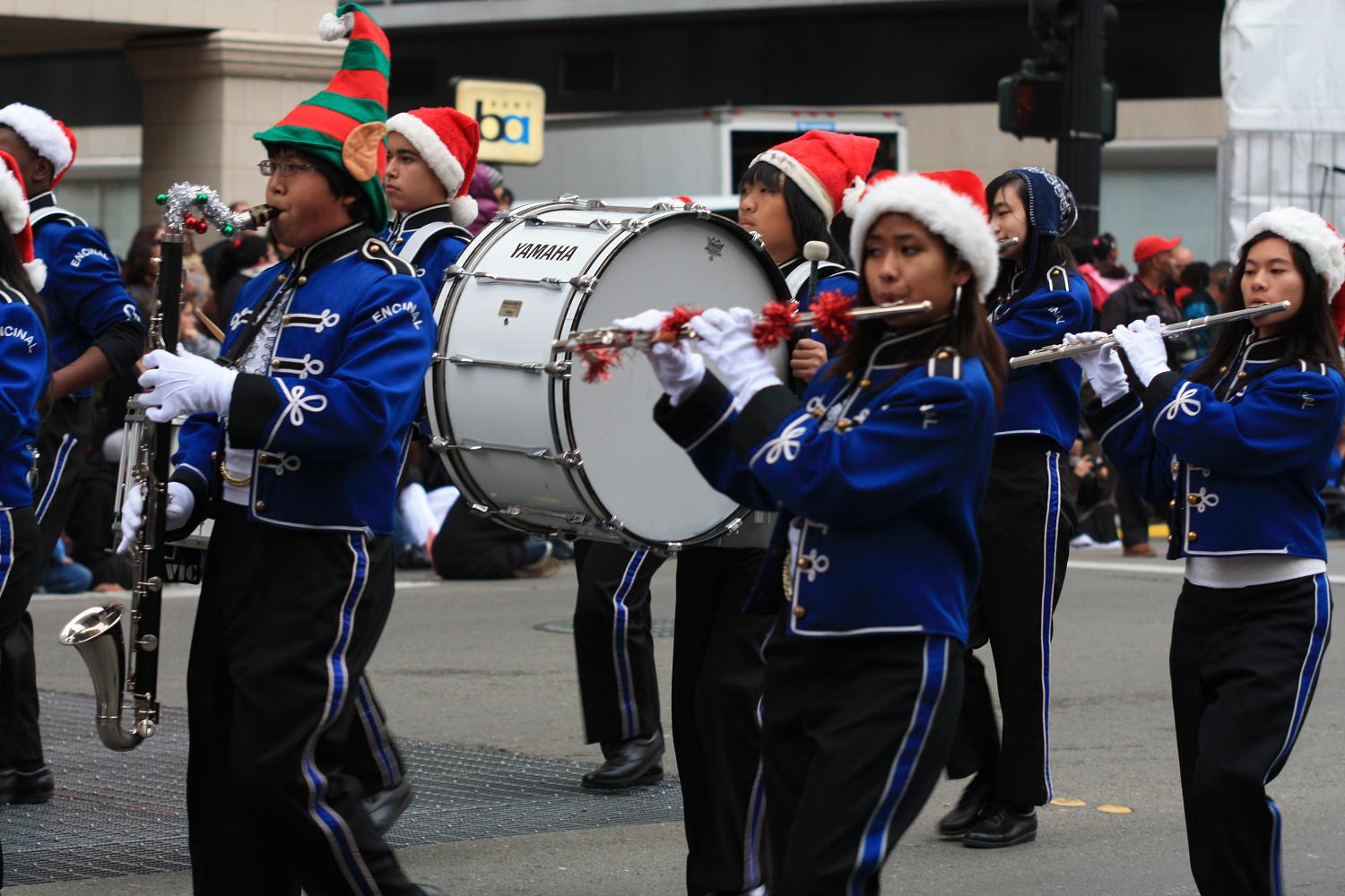 2010_comcast_holiday_parade_016.jpg