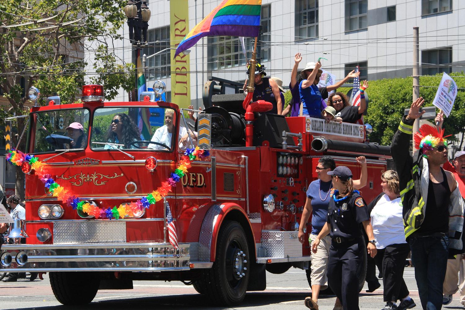 2011_sf_pride_098.jpg