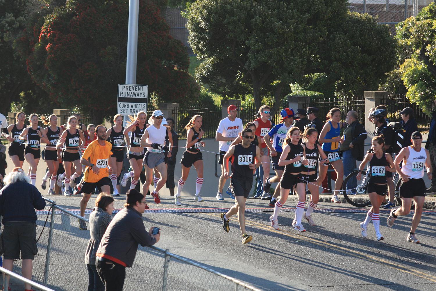 2012_bay_to_breakers_017.jpg